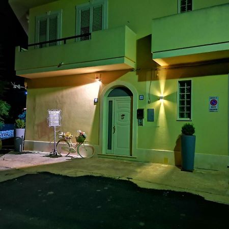 Bed and Breakfast Il Giardino Nascosto Portopalo Di Capo Passero Экстерьер фото